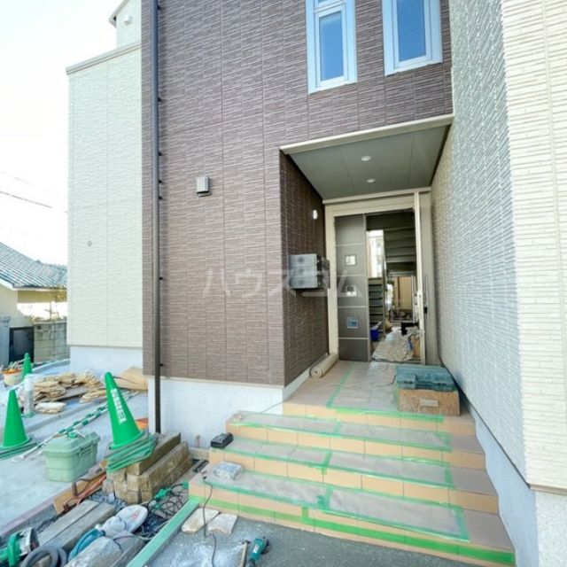 サンハイム横浜の玄関写真