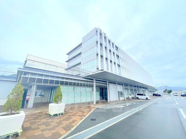 役所　柏原市役所（役所）まで302m