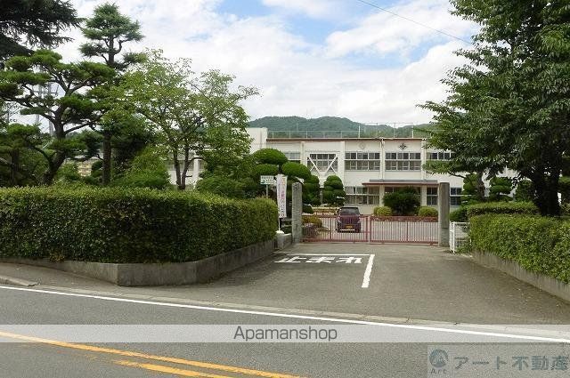 伊予鉄道横河原線 愛大医学部南口駅 徒歩7分 2階建 築8年の周辺写真