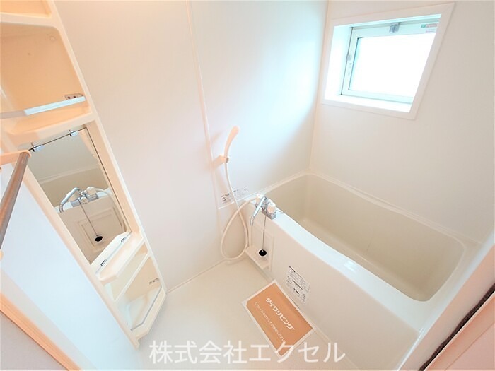 ＪＲ青梅線 昭島駅 徒歩20分 2階建 築21年の風呂写真