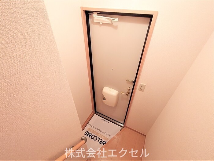 ＪＲ青梅線 昭島駅 徒歩20分 2階建 築21年の玄関写真