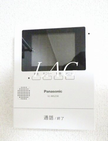 セキュリティ　モニター付きインターホンです。