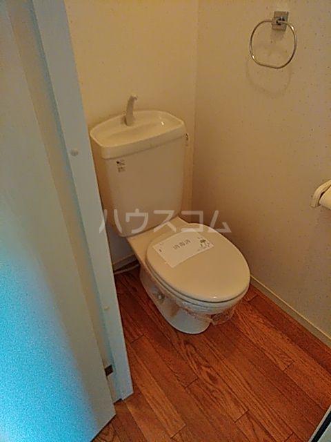 Tom’s Bのトイレ写真