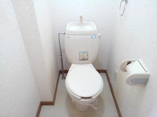トイレ　ゆったりとした空間のトイレです