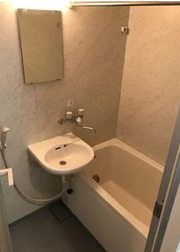バス・シャワールーム　参考写真：別部屋タイプ