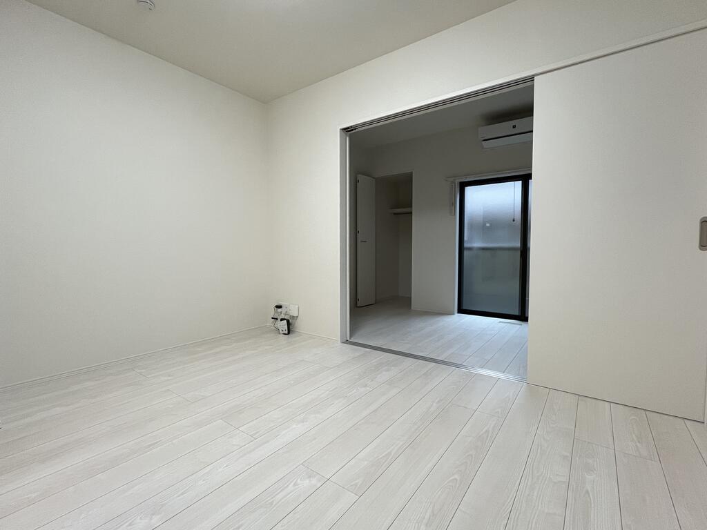 居室・リビング　※同建物別部屋