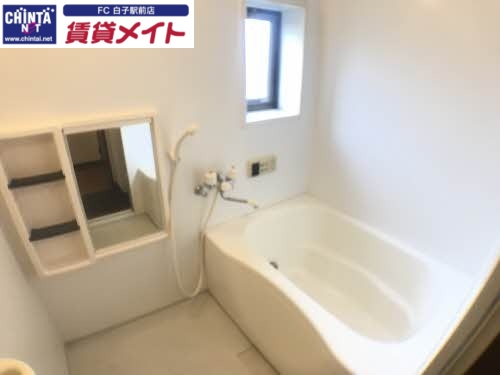 バス・シャワールーム　同タイプ部屋写真です。