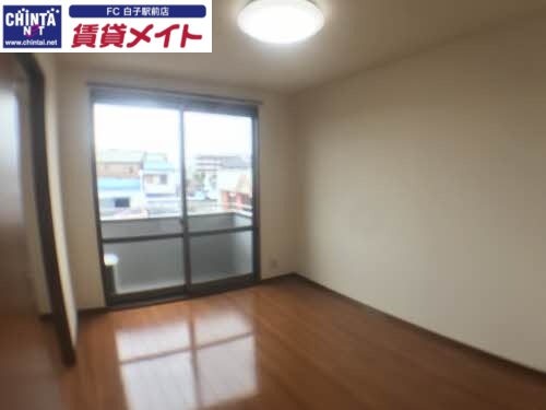 居室・リビング　同タイプ部屋写真です。