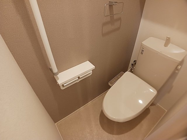 トイレ　トイレもきれいです