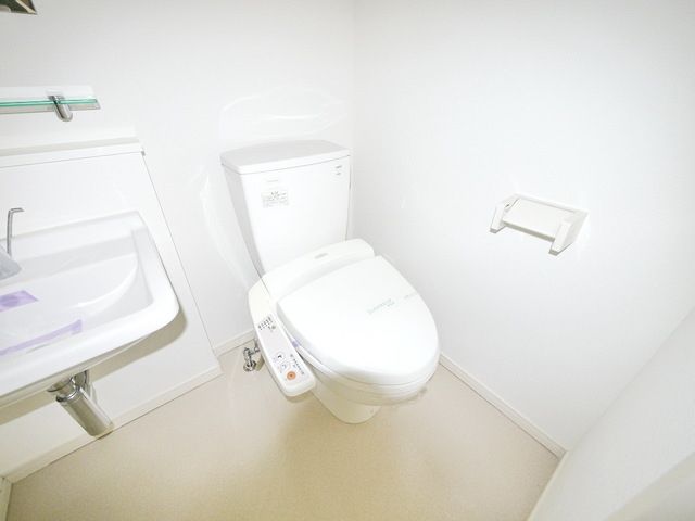 ルクレ高野台レジデンスのトイレ写真