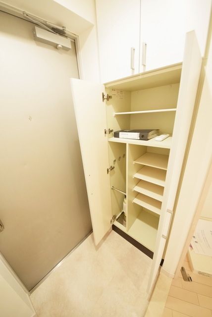 玄関　★お問い合わせはタウンハウジングまで★
