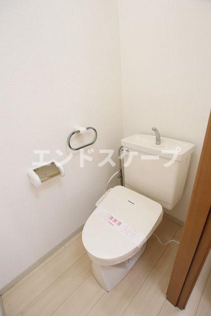 ＪＲ上越線 井野駅 徒歩32分 4階建 築31年のトイレ写真