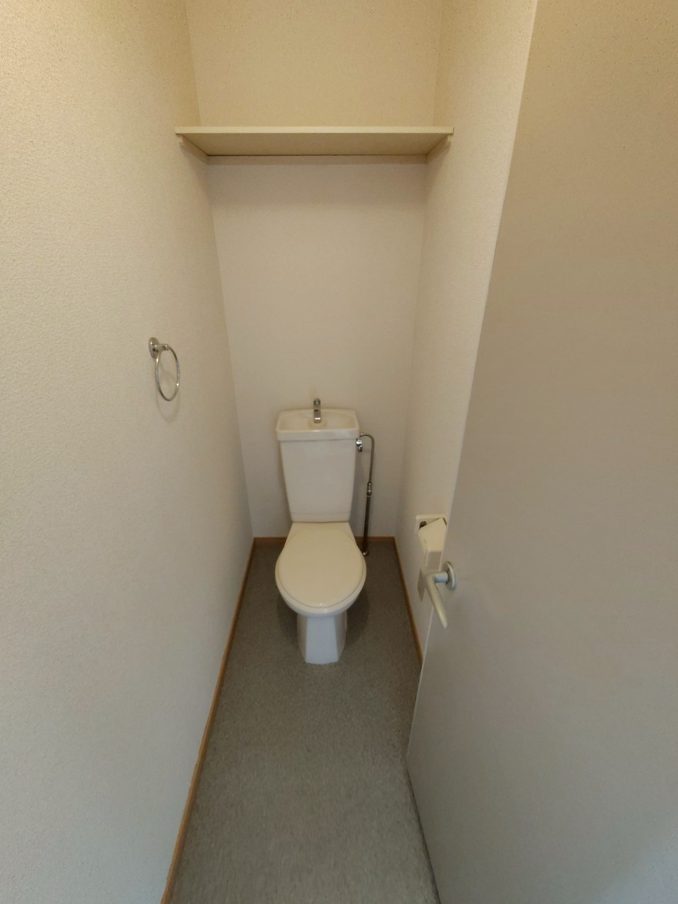 シャトーイズミのトイレ写真