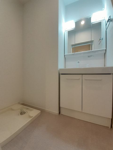 ＪＲ東海道本線 菊川駅 バス乗車時間：28分 最寄りバス停で下車 徒歩10分 2階建 築5年の内装写真