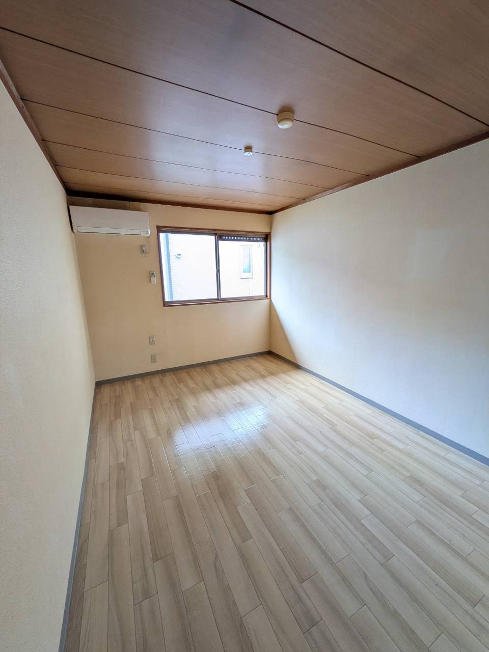 パレーシャル竹ノ塚の居間写真