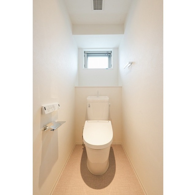 レックスガーデン横浜反町公園のトイレ写真