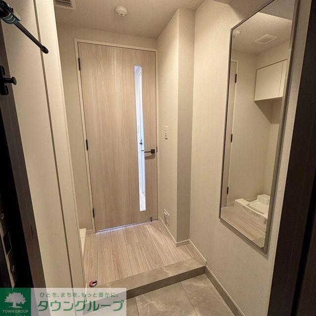 玄関　※写真は同タイプ住戸です。