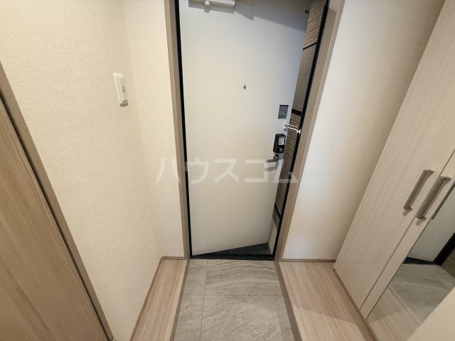 ハーモニーテラス西院四条畑町の玄関写真