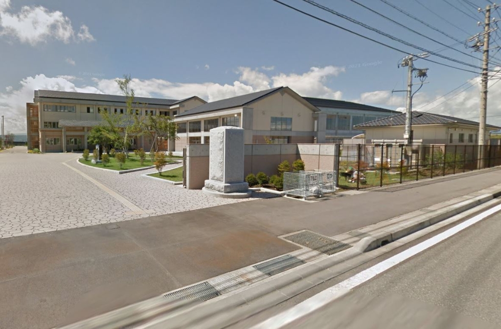小学校　佐久平浅間小学校（小学校）まで1474m