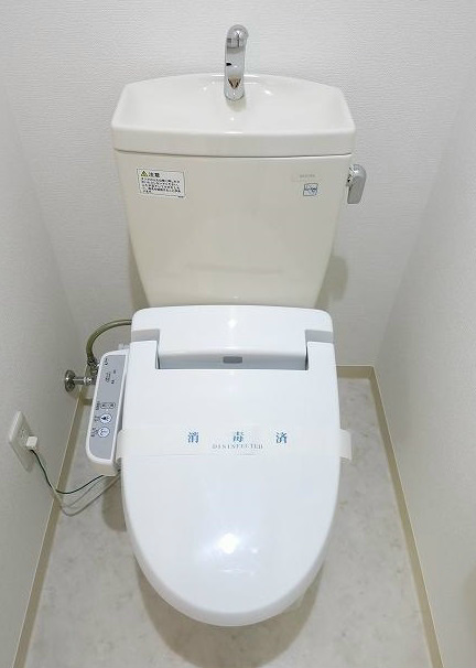東武伊勢崎線 越谷駅 徒歩4分 9階建 築22年のトイレ写真
