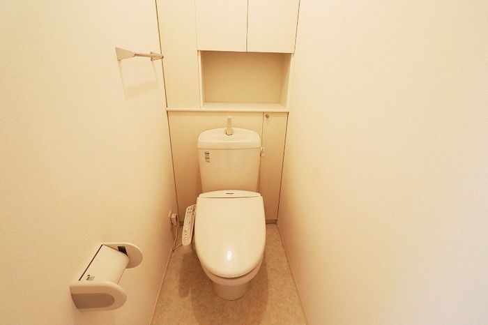 トイレ　別号室の写真です（反転タイプ・現状を優先します）