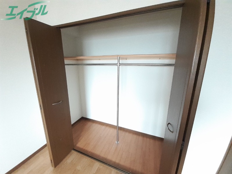 収納　別部屋反転同型写真