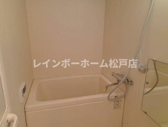 バス・シャワールーム　お風呂です