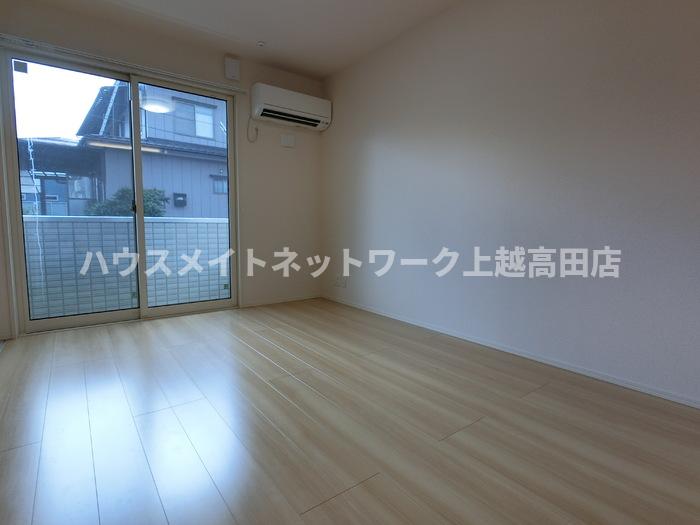 居室・リビング　LDK9.9帖