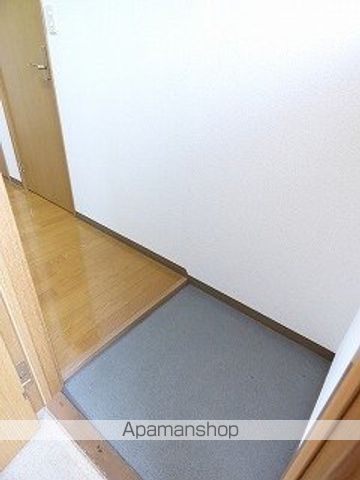 カーサこまつIIの玄関写真