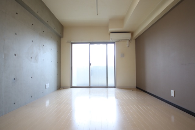 CASTELLO LUSSOの居間写真