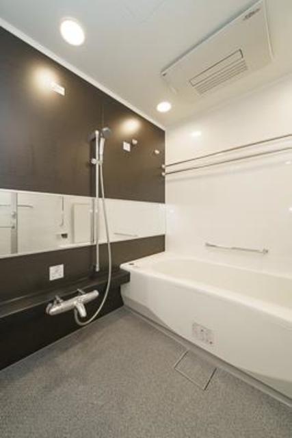 バス・シャワールーム　※写真は同タイプ住戸です。