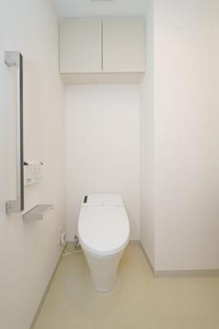 トイレ　※写真は同タイプ住戸です。