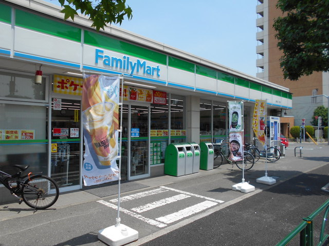 コンビニ　ファミリーマート上鷺宮２丁目店（コンビニ）まで300m