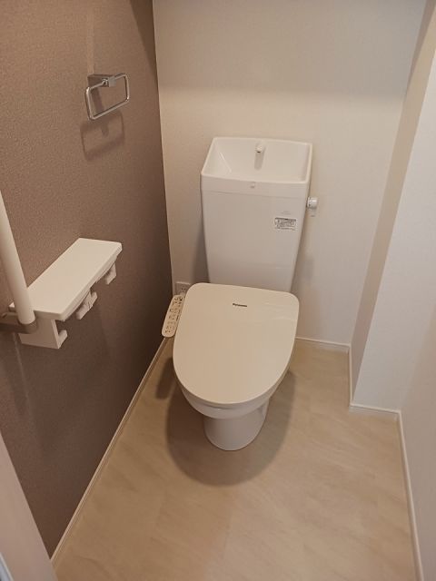 レッド ウイングのトイレ写真