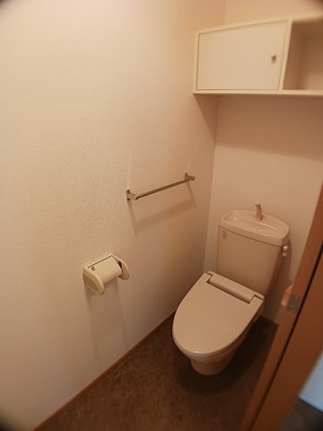 トイレ　ゆったりとした空間のトイレです