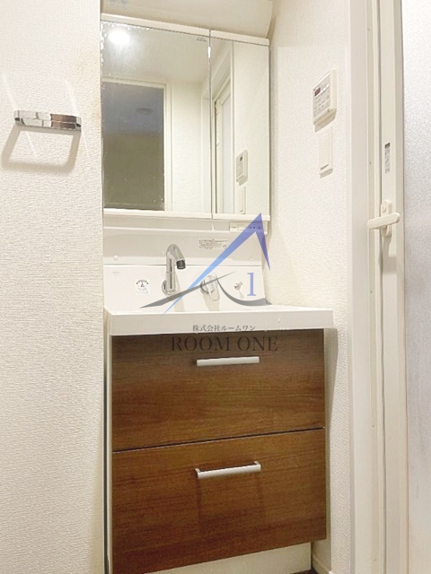洗面設備　洗面台です。