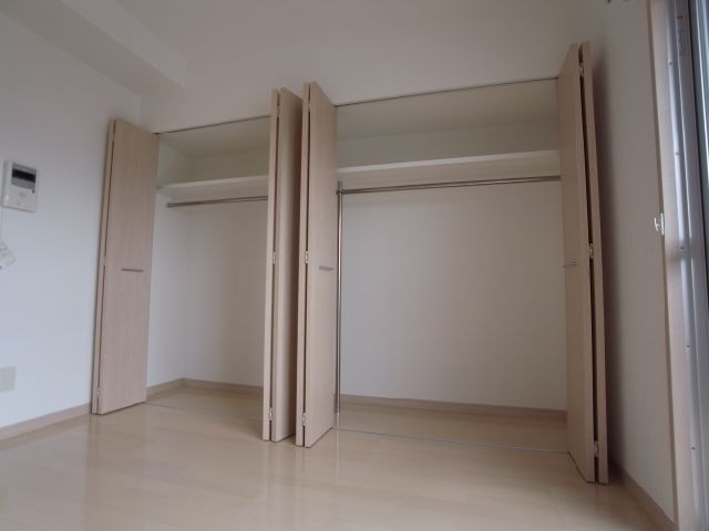収納　クローゼット