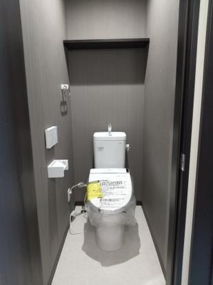 トイレ　温水洗浄暖房便座付トイレ