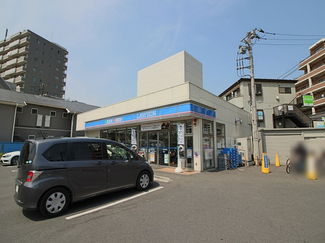 コンビニ　ローソン 船橋塚田駅前店（コンビニ）まで623m