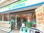コンビニ　ファミリーマート 淀川図書館前店（コンビニ）まで58m