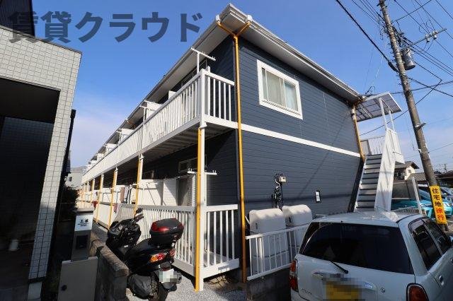 建物外観　見た目はスタイリッシュでカッコいいお部屋です！