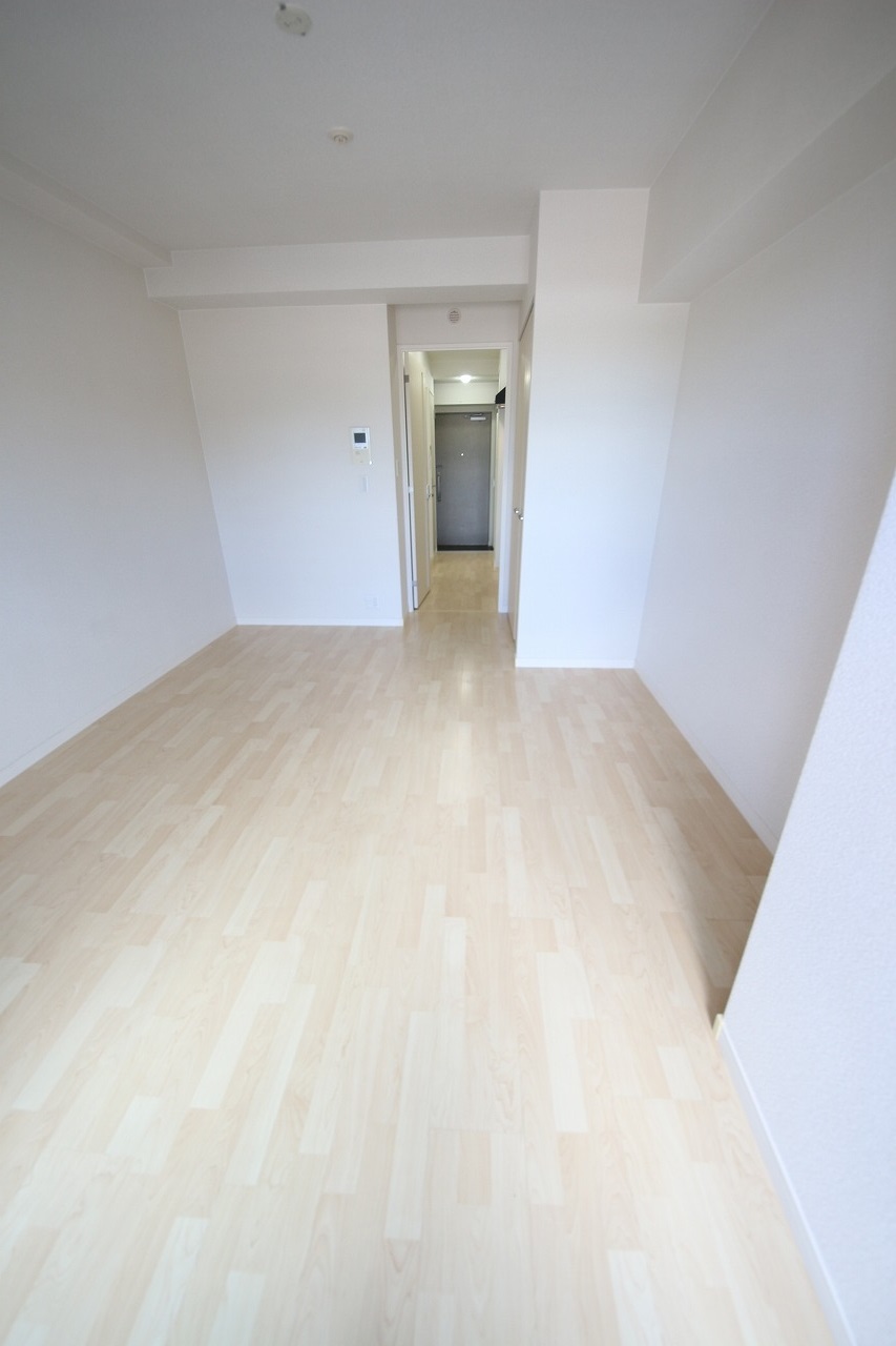 居室・リビング　※写真は同タイプの別部屋です（以下同）※