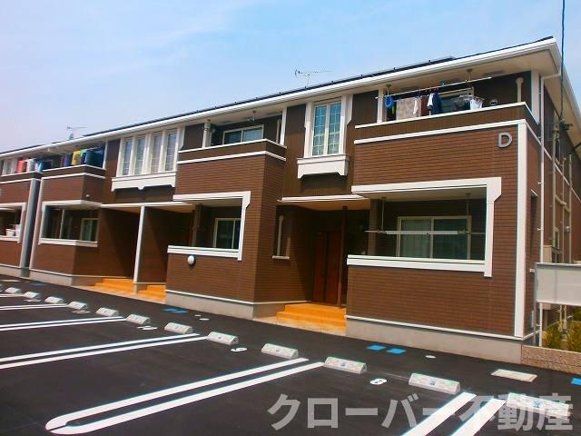 丸亀市綾歌町岡田上のアパートの建物外観