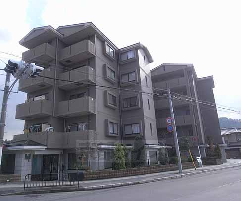 京都市左京区岩倉北池田町のマンションの建物外観