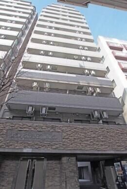 渋谷区本町のマンションの建物外観