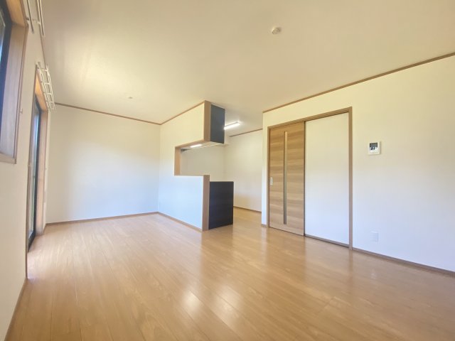 居室・リビング　※別部屋参考写真