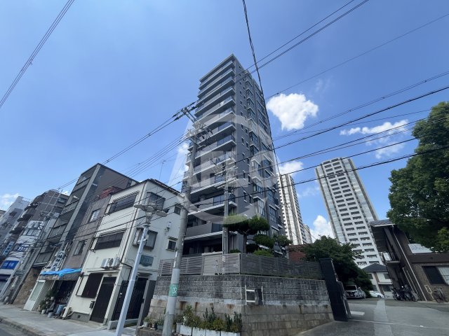 【大阪市天王寺区小宮町のマンションの建物外観】