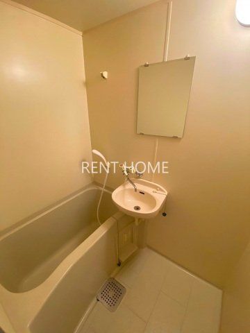 洗面設備　浴室内洗面台付き