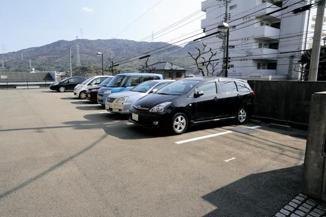 【やまもも館の駐車場】