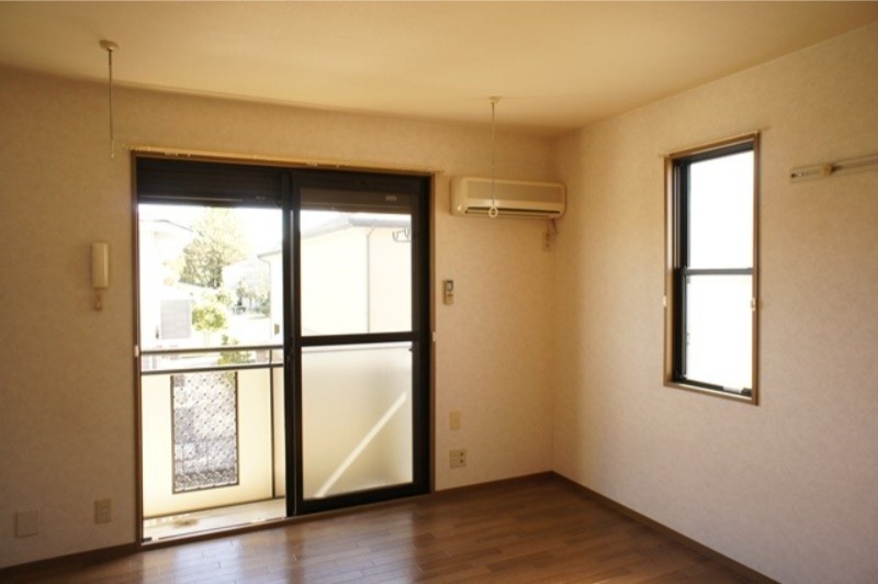 居室・リビング　図面と現状に相違がある場合には現状を優先